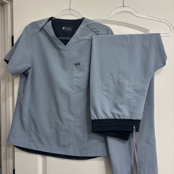 Figs Other - Figs Reversible Scrub Set Large